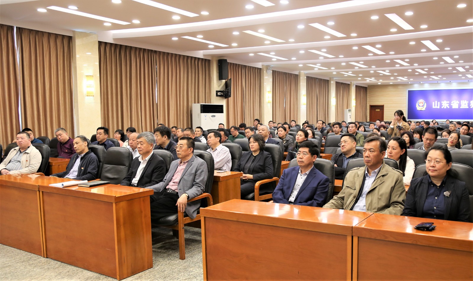 山影集團(tuán)開(kāi)展警示教育活動(dòng)