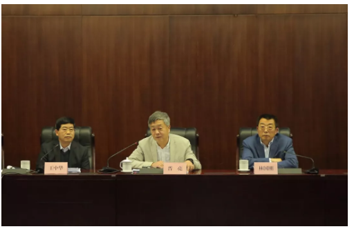 山東影視傳媒集團(tuán)2017年度總結(jié)大會(huì)順利召開 山東影視傳媒集團(tuán)2017年度總結(jié)大會(huì)順利召開