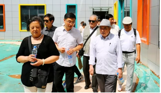 山影集團退休干部一行參觀星工坊